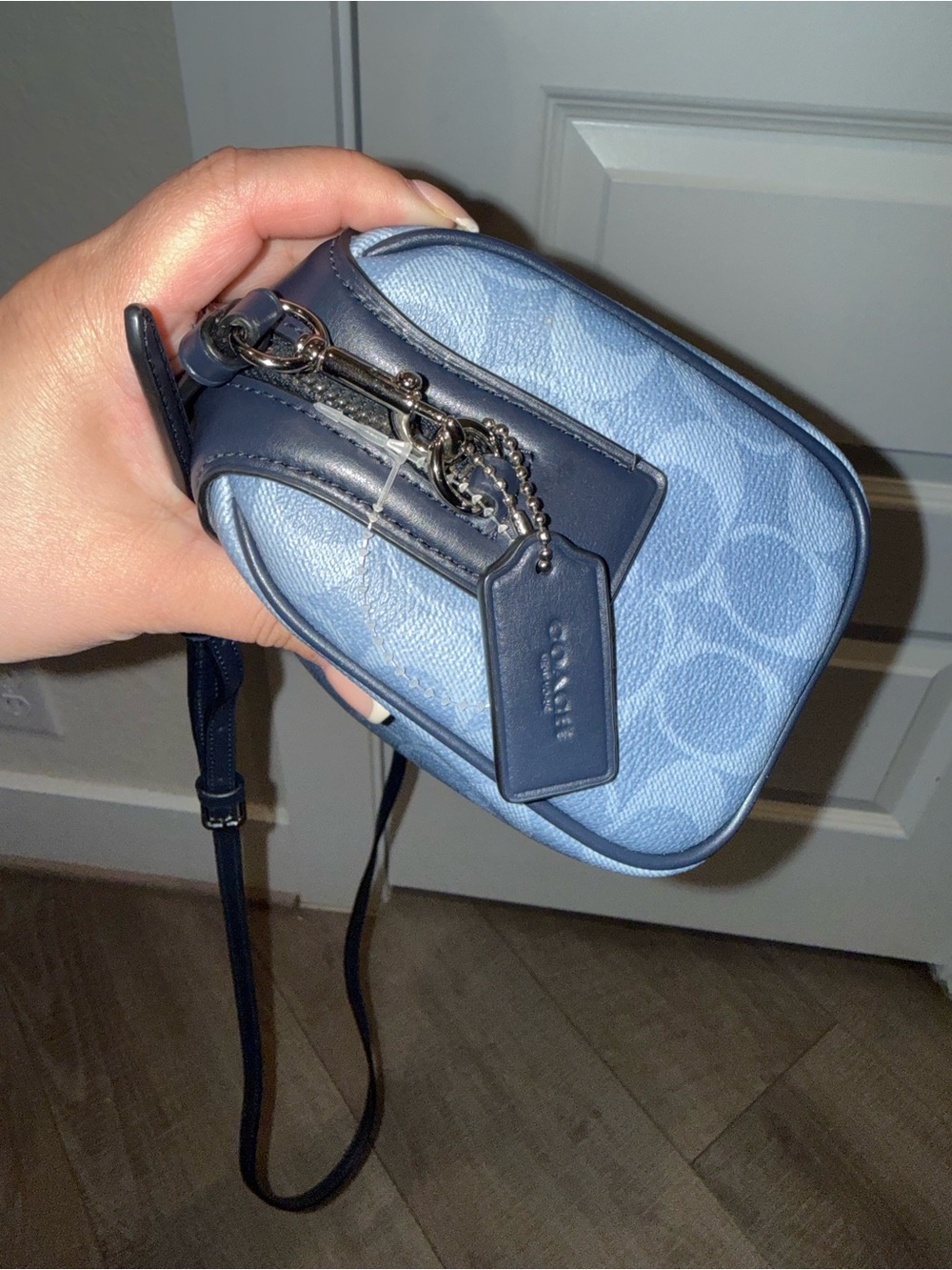 Small Coach Blue Signature Canvas Crossbody with Navy Trim - Picture 3 of 7
